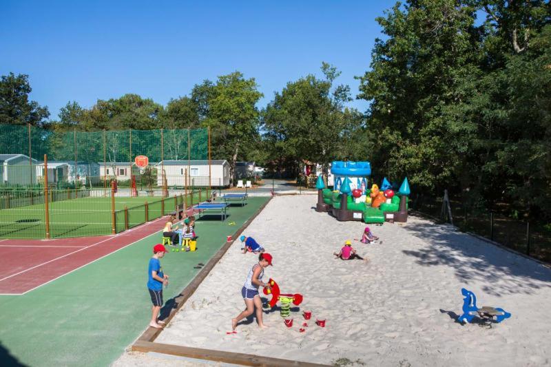 Camping Officiel Siblu Domaine De Soulac Exterior foto