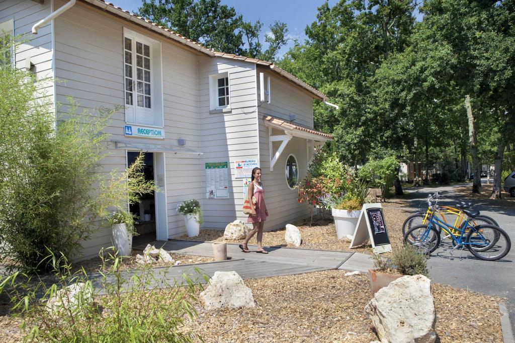 Camping Officiel Siblu Domaine De Soulac Exterior foto
